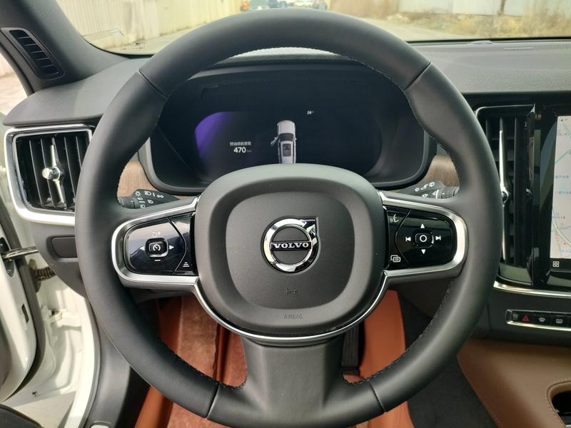 Volvo V90, 2024 — фото 9 из 12