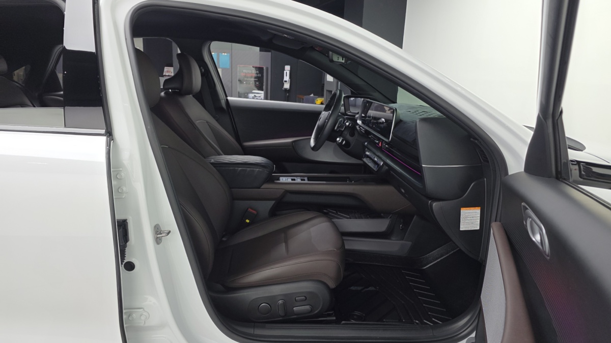 Hyundai Ioniq 6, 2023 — фото 10 из 12