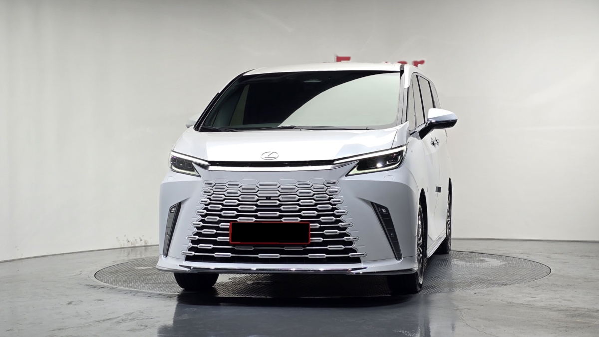 Lexus LM, 2024 — фото 3 из 12