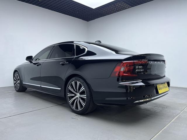 Volvo S90, 2024 — фото 5 из 12