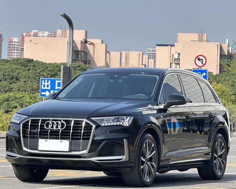 Audi Q7, 2023 — купить в Москве под ключ
