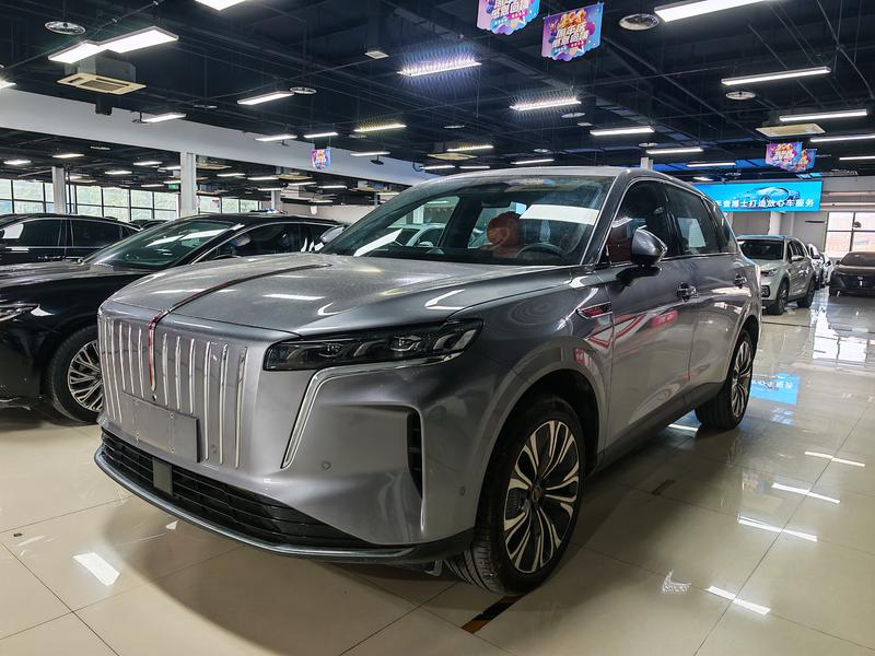 Hongqi HS6 Hybrid, 2025 — купить в Кирове под ключ
