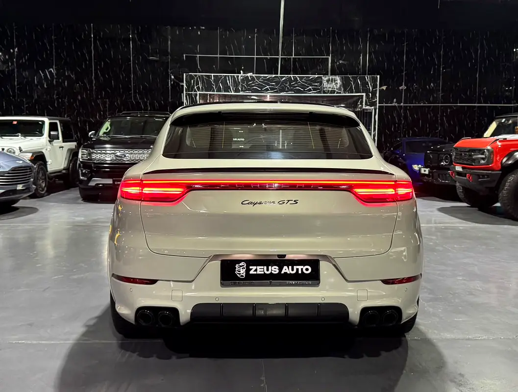 Porsche Cayenne, 2023 — фото 8 из 10