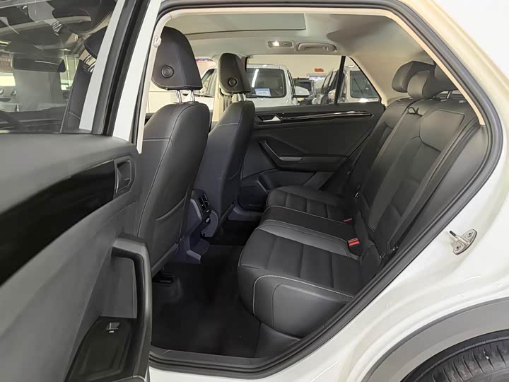 Volkswagen T-Roc, 2022 — фото 5 из 9