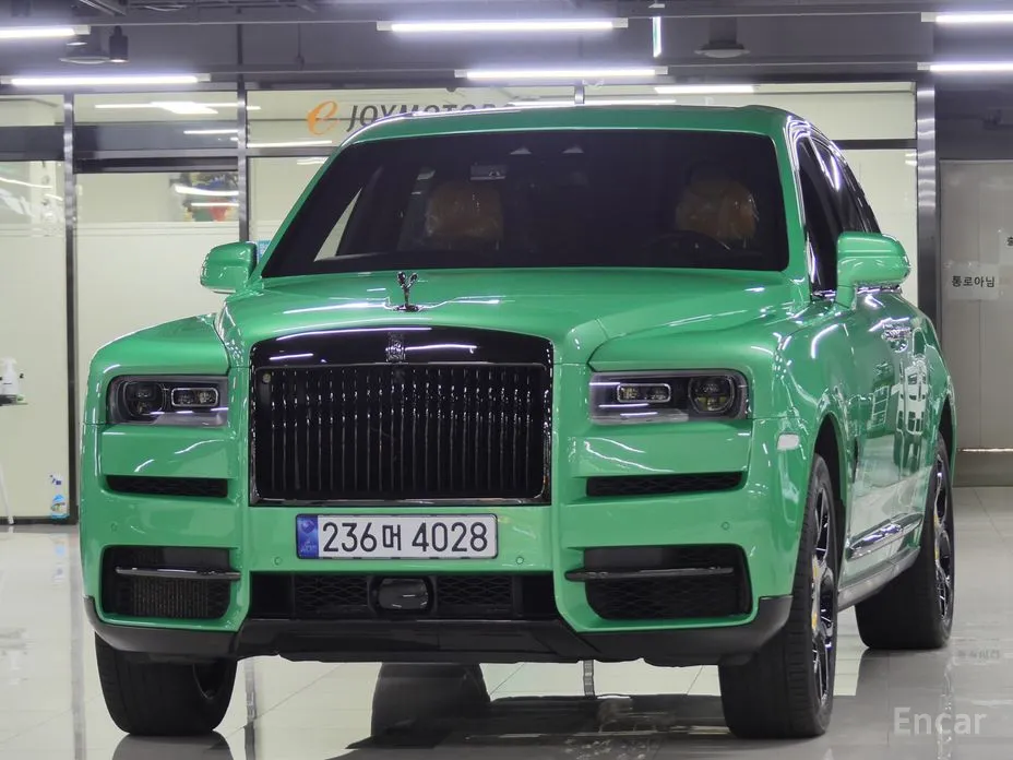 Rolls-Royce Cullinan, 2023 — купить в Костроме под ключ