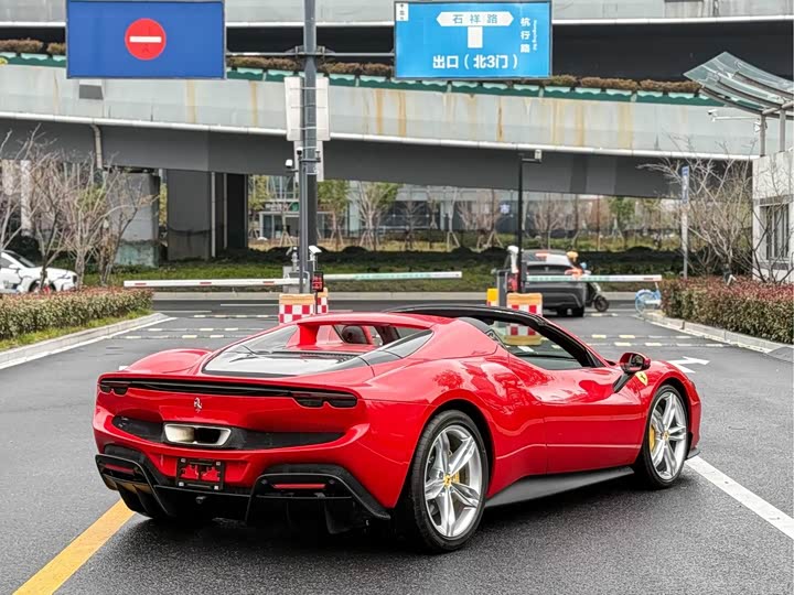 Ferrari 296, 2024 — фото 7 из 9