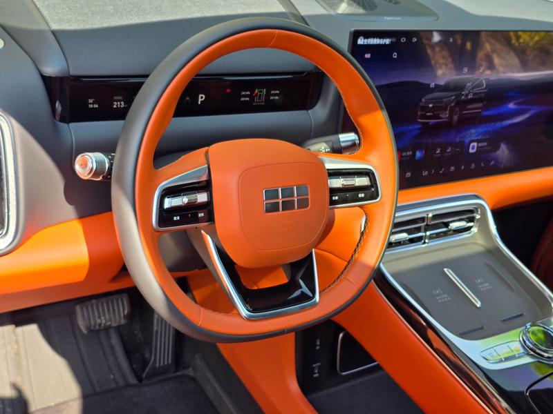 Geely Galaxy M9, 2025 — фото 10 из 12