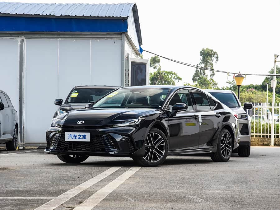 Toyota Camry, 2026 — купить в Воронеже под ключ
