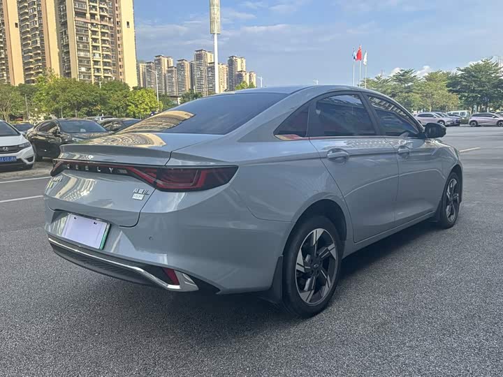 Geely Emgrand L Hi·P Hybrid, 2023 — фото 6 из 9