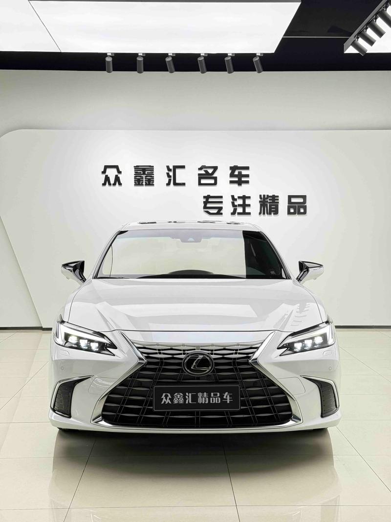 Lexus ES, 2025 — фото 2 из 12