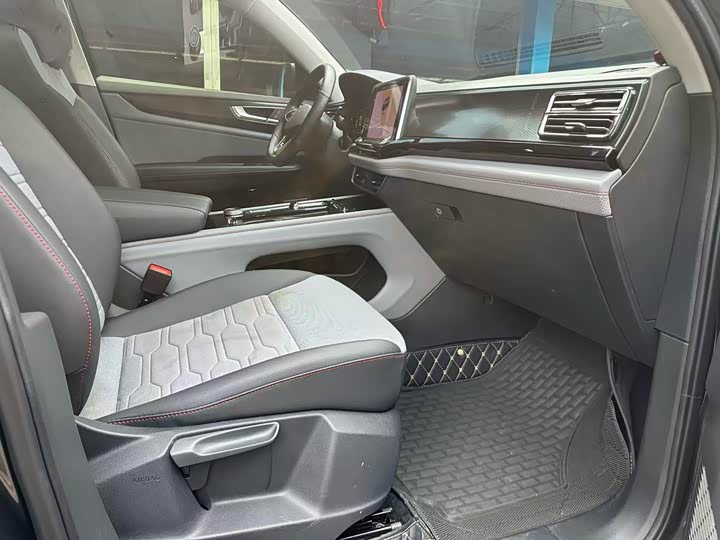 Volkswagen Teramont X, 2022 — фото 2 из 5