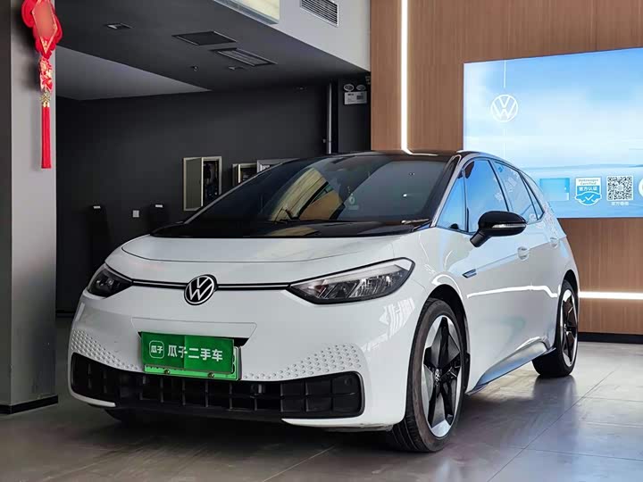 Volkswagen ID.3, 2023 — фото 2 из 9