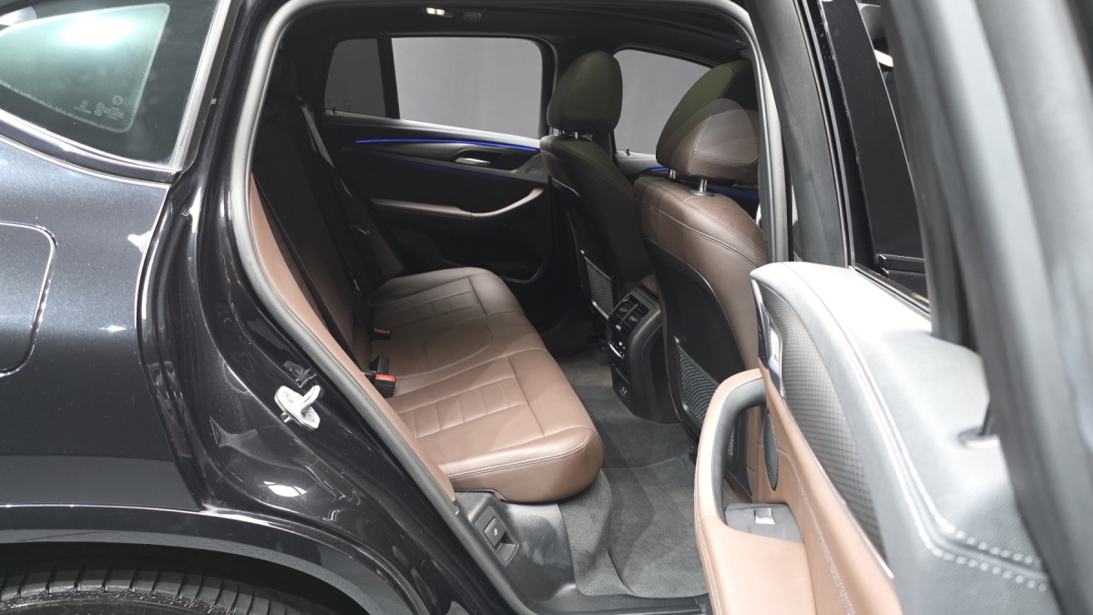 BMW X4, 2023 — фото 11 из 12