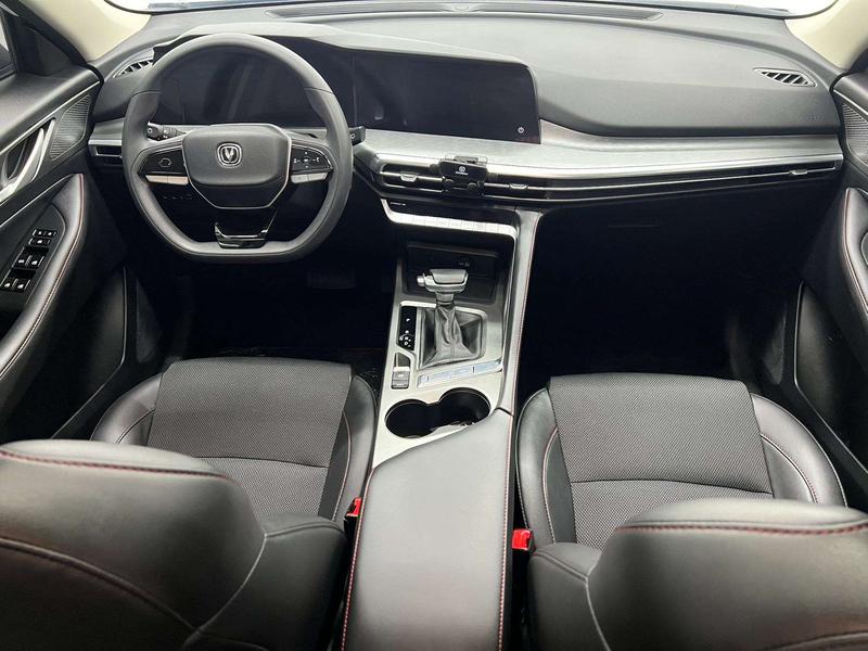 Changan CS35 Plus, 2023 — фото 8 из 12