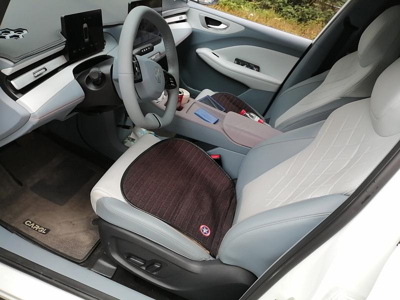 MG Motor 4 EV, 2025 — фото 7 из 12