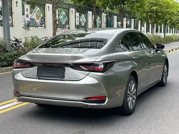 Lexus ES, 2024 — фото 9 из 9