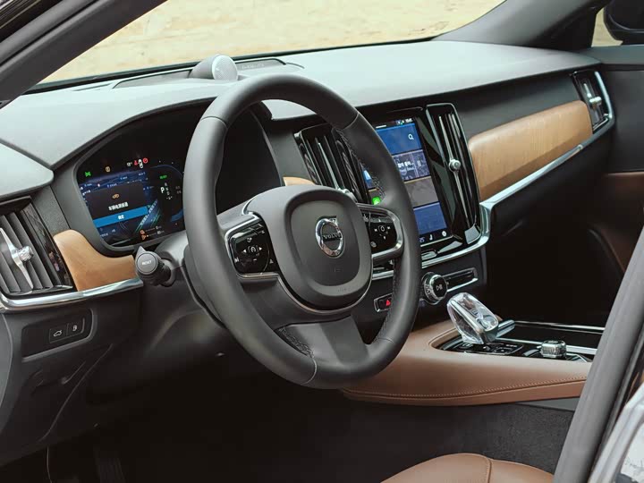 Volvo S90 Hybrid, 2023 — фото 8 из 9