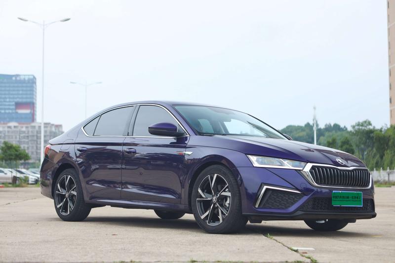 Skoda Octavia Pro, 2022 — фото 3 из 12