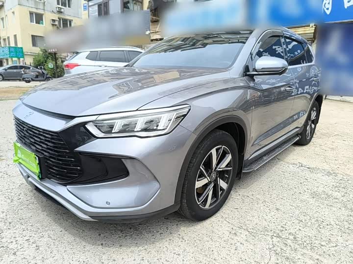 BYD Song Pro Hybrid, 2023 — фото 2 из 9