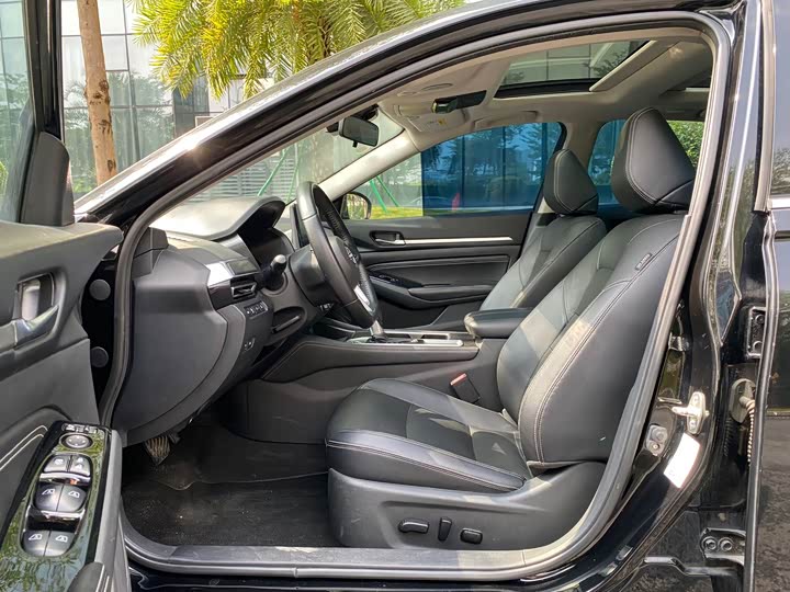 Nissan Teana, 2023 — фото 8 из 9
