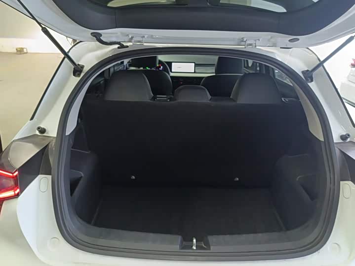 Geely Geometry E Firefly, 2023 — фото 4 из 9