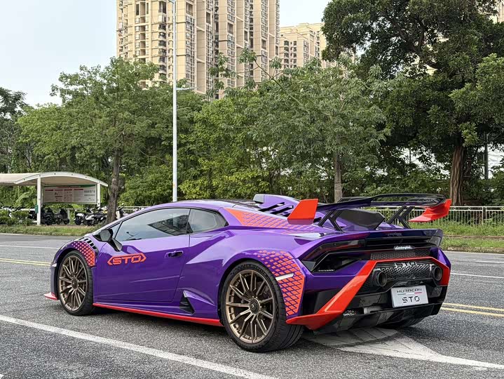 Lamborghini Huracán, 2023 — фото 6 из 9