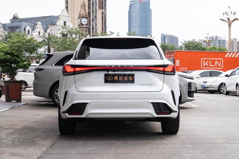 Lexus RX, 2024 — фото 4 из 12