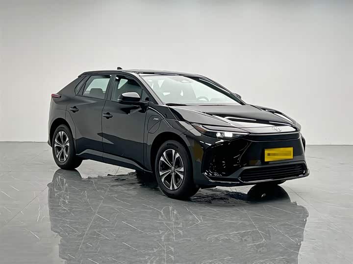 Toyota bZ4X Platinum, 2026 — фото 8 из 9