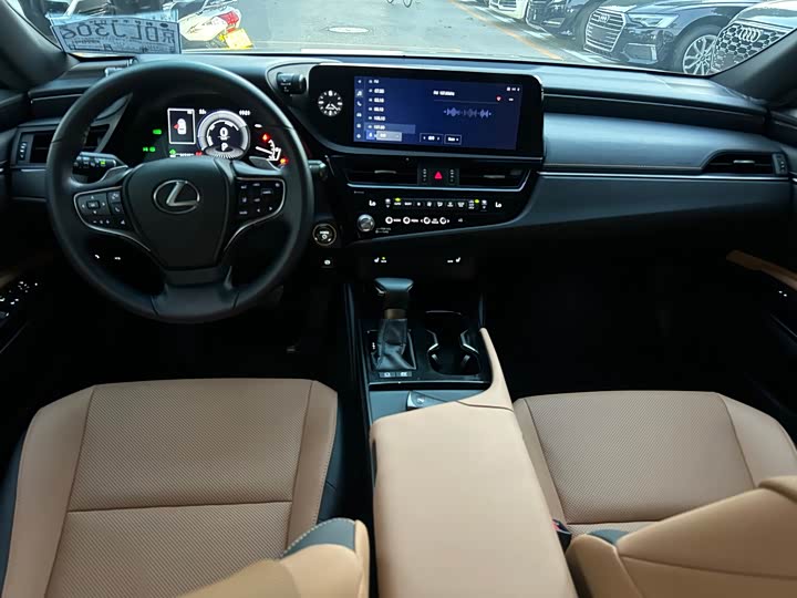 Lexus ES, 2024 — фото 9 из 9