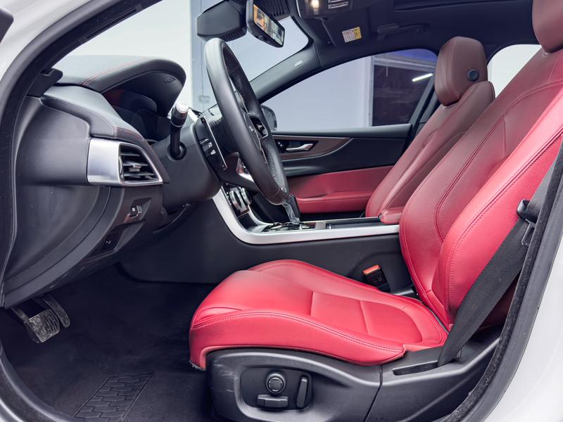 Jaguar XE L, 2022 — фото 11 из 12