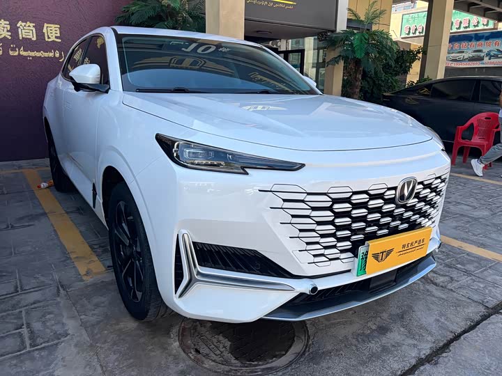 Changan UNI-K Hybrid, 2022 — фото 3 из 9