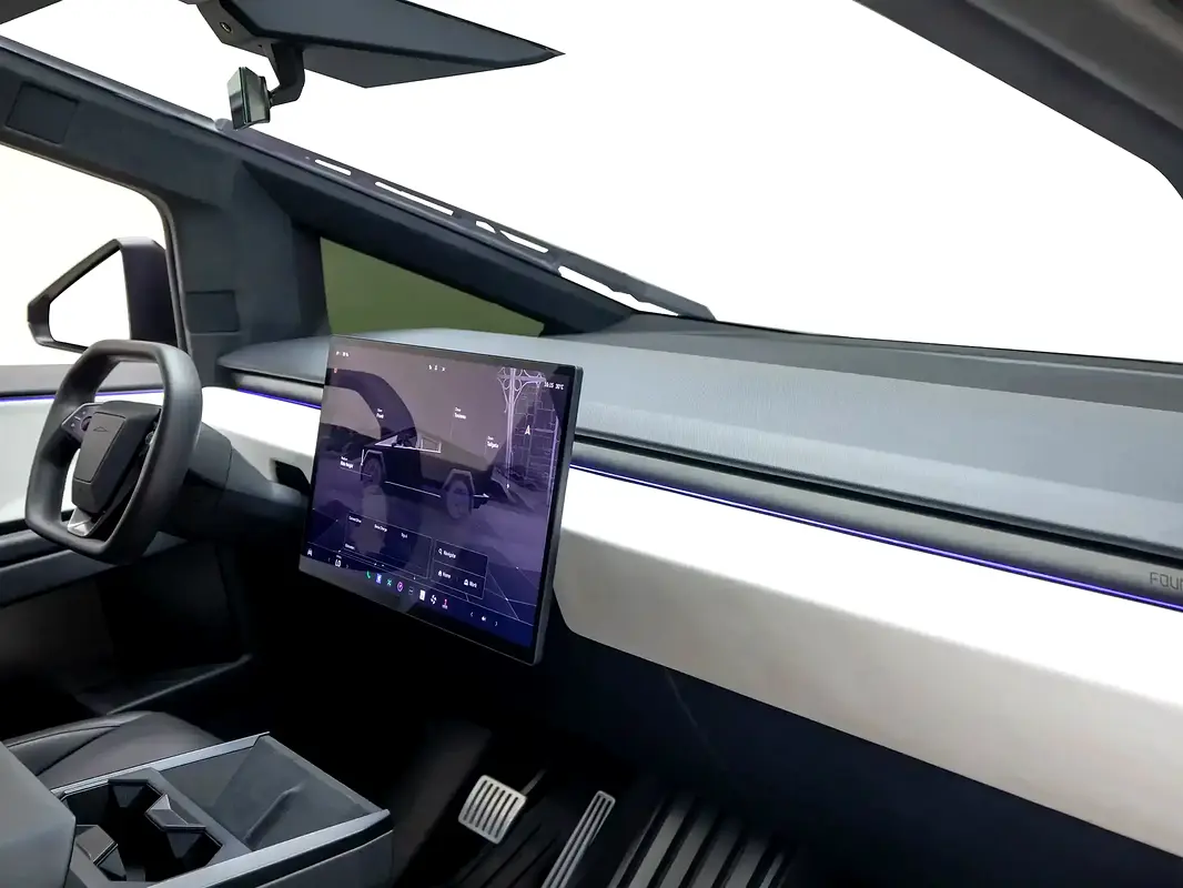 Tesla Cybertruck, 2024 — фото 10 из 10