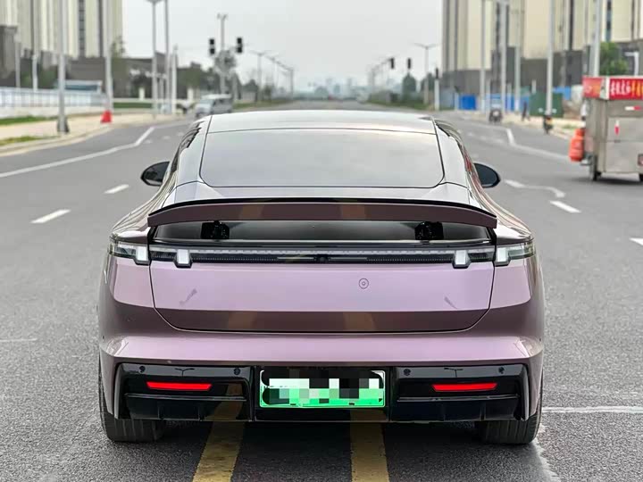 Lynk & Co 30 EM-P Hybrid, 2025 — фото 5 из 9