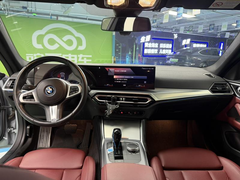 BMW i4, 2022 — фото 8 из 12