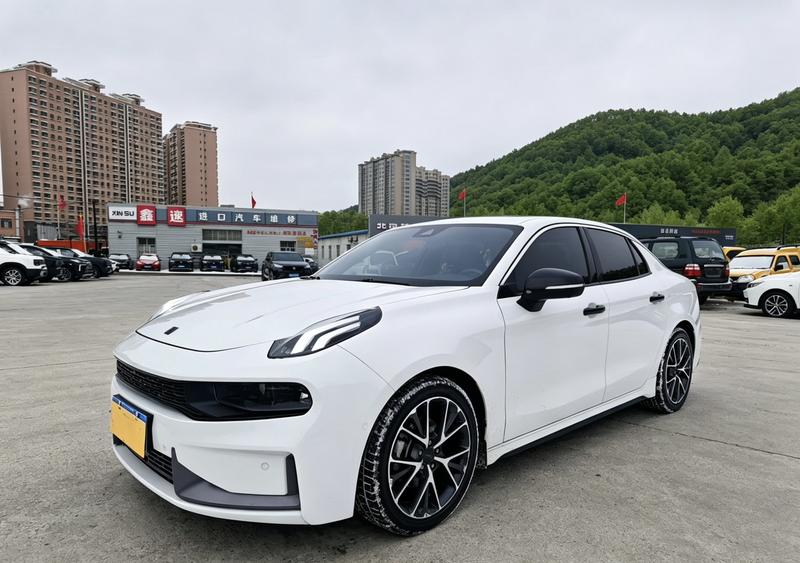 Lynk & Co 03, 2022 — купить в Кирове под ключ