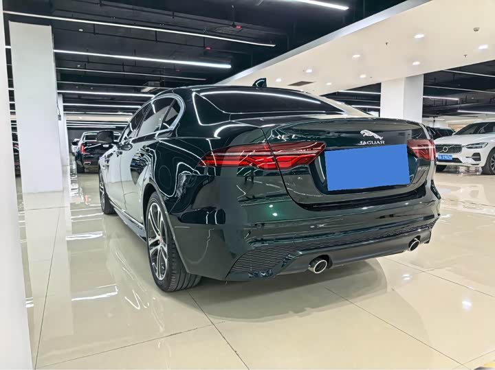 Jaguar XE L, 2023 — фото 6 из 9