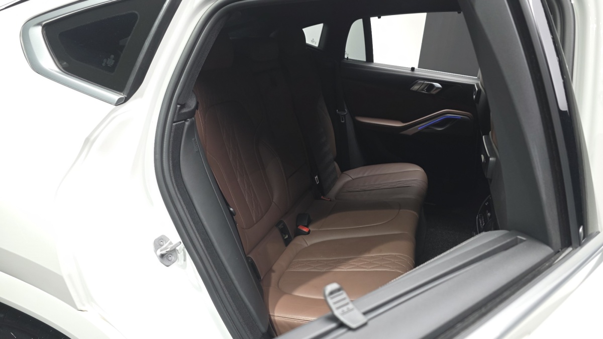 BMW X6, 2022 — фото 12 из 12