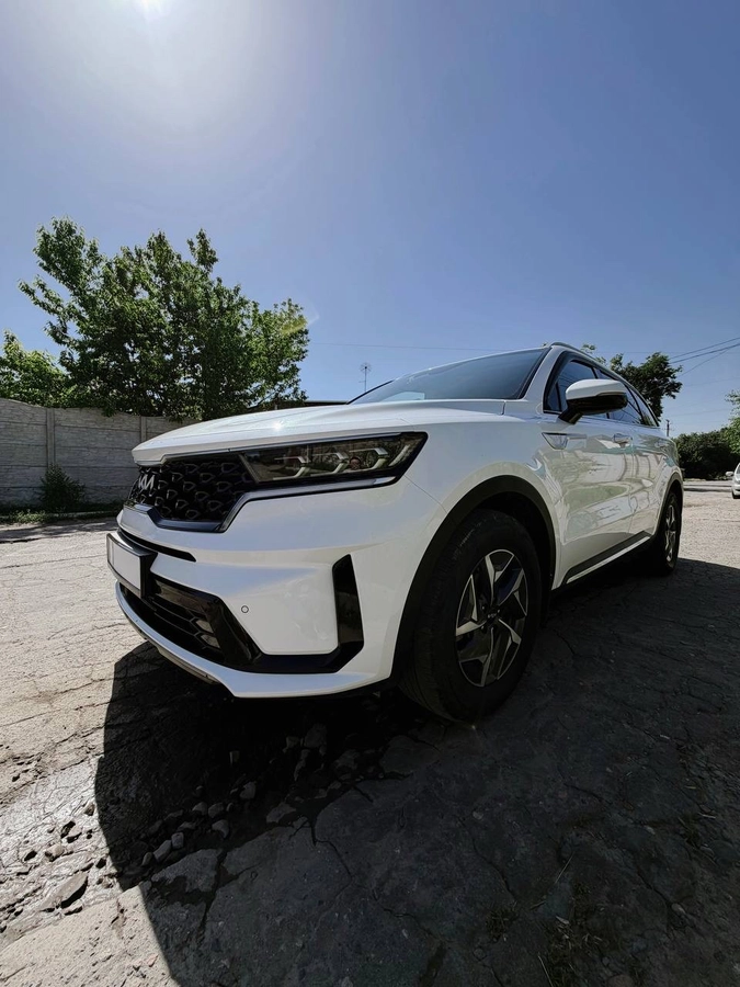 Kia Sorento, 2021 — фото 8 из 9