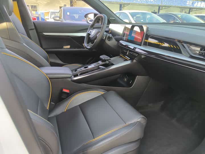 MG Motor 5 Scorpio, 2022 — фото 8 из 9