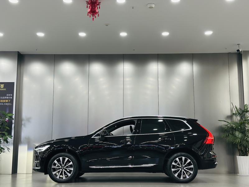 Volvo XC60, 2024 — фото 4 из 12