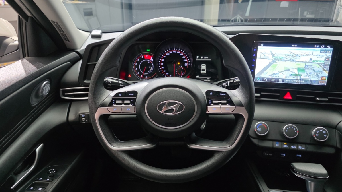 Hyundai Avante, 2021 — фото 12 из 12