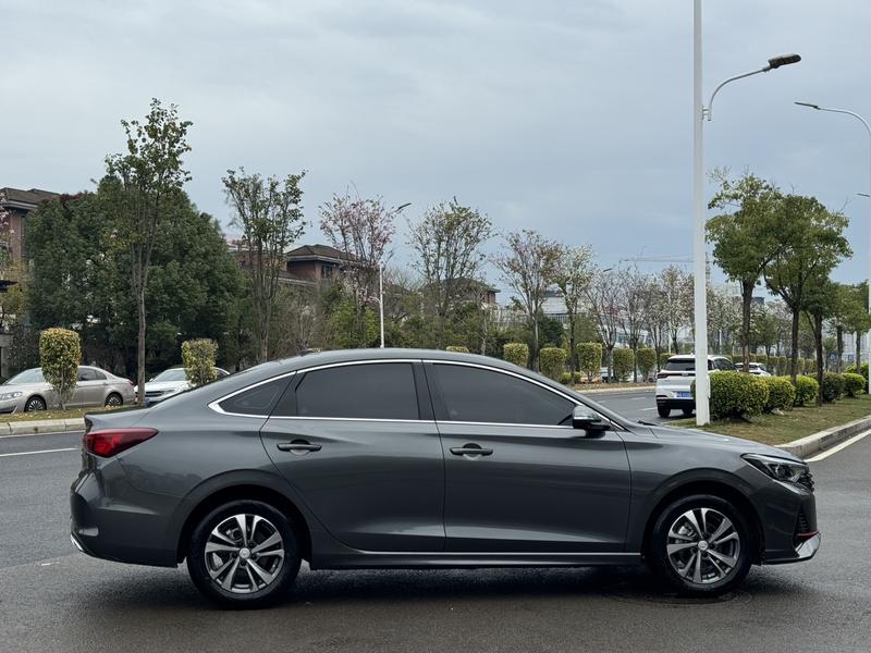 Changan Eado Plus, 2024 — фото 8 из 12