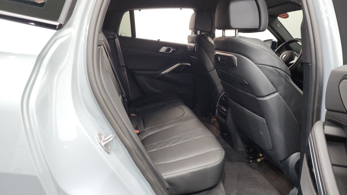 BMW X6, 2025 — фото 11 из 12