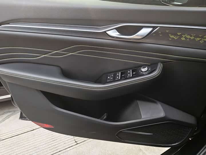 Geely Preface L, 2024 — фото 9 из 9