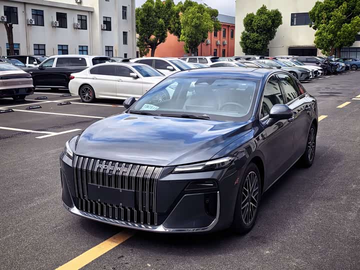 Roewe M7 DMH, 2026 — фото 3 из 9
