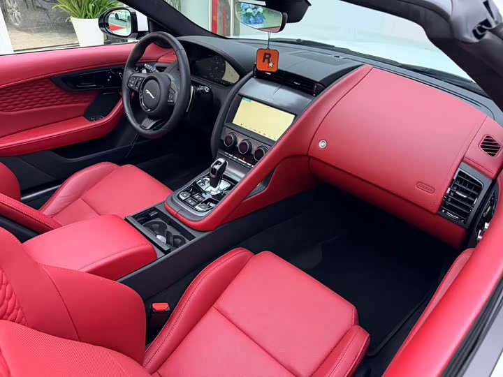 Jaguar F-Type, 2024 — фото 5 из 9