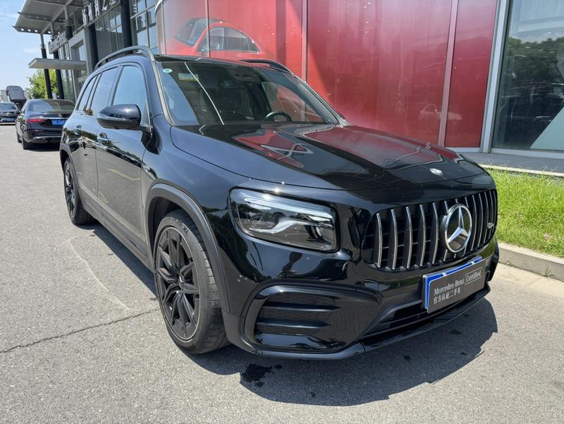 Mercedes-Benz GLB-Class AMG, 2025 — фото 3 из 12
