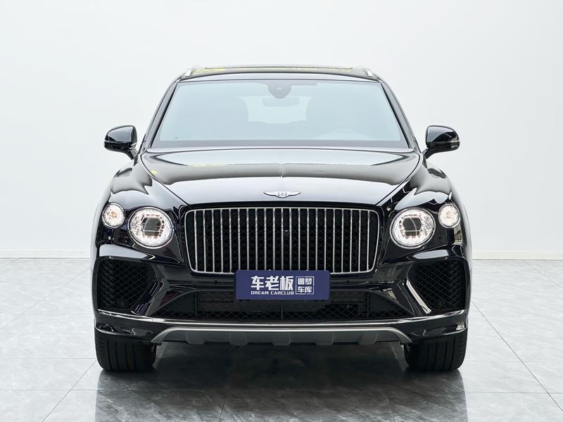 Bentley Bentayga, 2023 — фото 2 из 12
