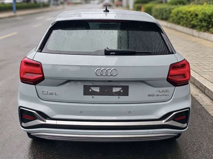 Audi Q2L e-tron, 2022 — фото 5 из 9