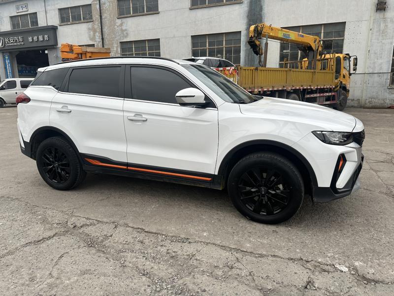 Geely Atlas, 2022 — фото 6 из 12